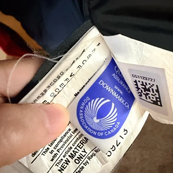 Canada Goose Girls Red Jacket - Picture 3 of 6